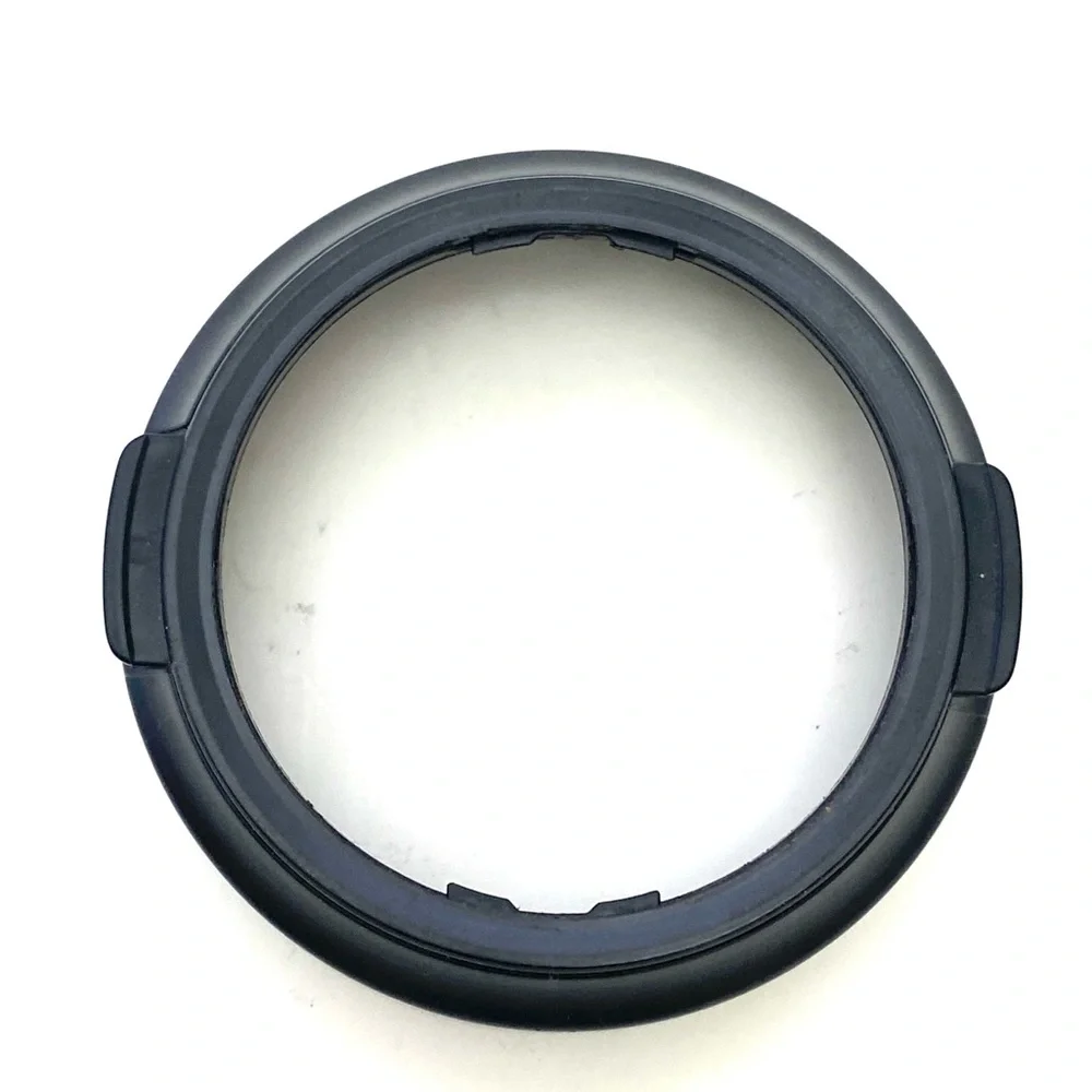 Minolta A 35 - 70/4 Black Lens Hood